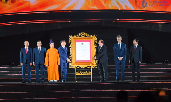 Long trọng Lễ đón nhận Bằng UNESCO ghi danh Quần thể di tích và danh thắng Yên Tử - Vĩnh Nghiêm - Côn Sơn, Kiếp Bạc là Di sản Văn hóa thế giới