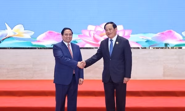 Hiện thực hóa quan hệ "gắn kết chiến lược” giữa Việt Nam và Lào