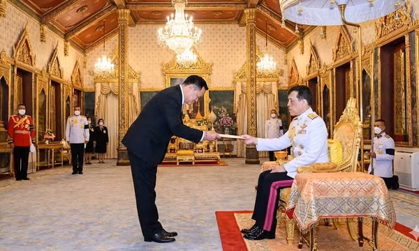 Thủ tướng Anutin trình kiến nghị giải tán Hạ viện lên Nhà vua Thái Lan