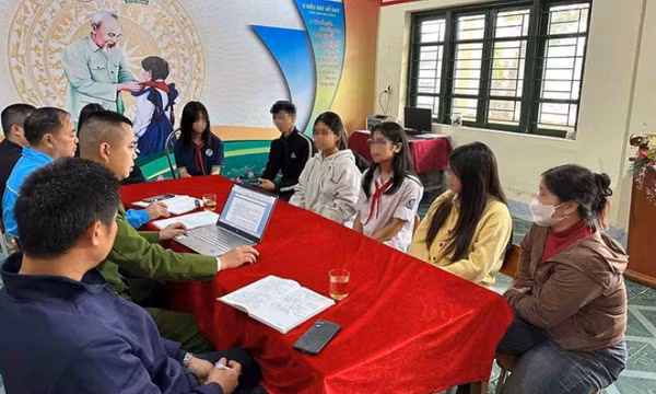 Ngăn nhóm nữ sinh thách thức, hẹn đánh nhau