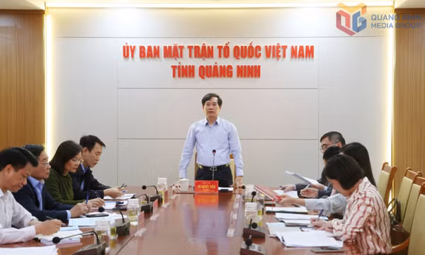 Ban Thường trực Ủy ban MTTQ tỉnh kiểm điểm, đánh giá, xếp loại chất lượng năm 2025