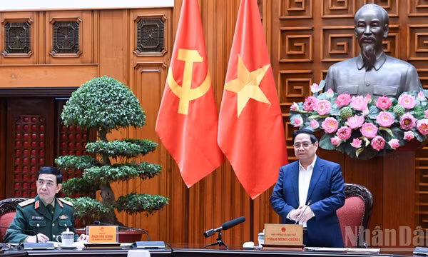 Nỗ lực vượt mọi khó khăn, đáp ứng nhiệm vụ bảo vệ Tổ quốc cả trước mắt và lâu dài