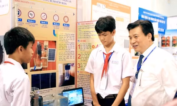Công khai dự án khoa học kỹ thuật dự thi cấp quốc gia để tăng giám sát xã hội
