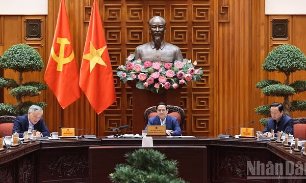 Xây dựng giải pháp tổng thể phòng, chống sụt lún, sạt lở, ngập úng, hạn hán, xâm nhập mặn vùng Đồng bằng sông Cửu Long