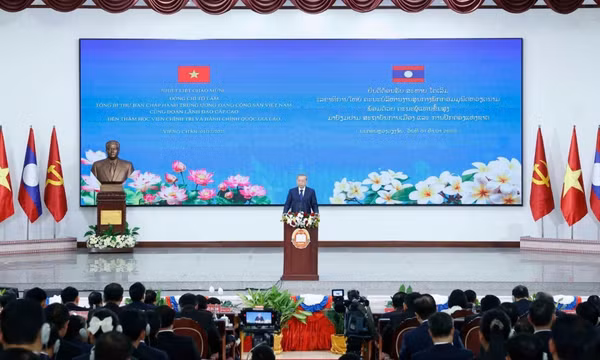 Củng cố hợp tác toàn diện, đẩy mạnh gắn kết chiến lược Việt Nam-Lào trong giai đoạn mới