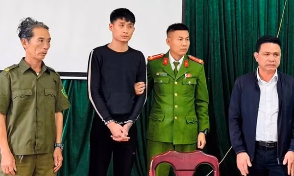 Can ngăn 2 con đánh nhau, cha bị con trai chém nhập viện