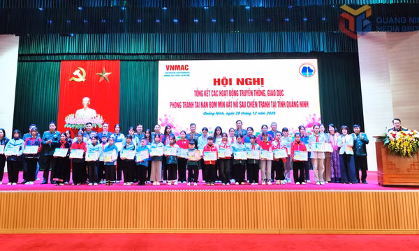 Tổng kết công tác giáo dục nâng cao nhận thức phòng, tránh tai nạn bom, mìn, vật liệu nổ năm 2025