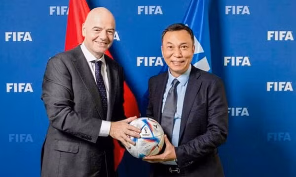 Chủ tịch FIFA gửi thư chúc mừng năm mới đến bóng đá Việt Nam