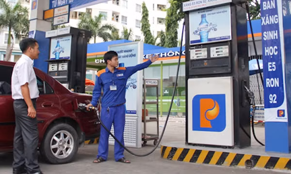 Bảo đảm nguồn cung xăng dầu cho thị trường trong nước