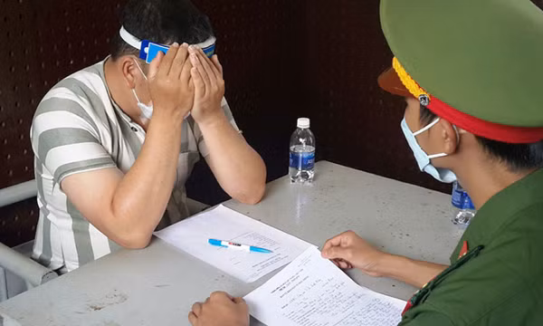 Lừa "chạy án" chiếm đoạt hơn 800 triệu đồng