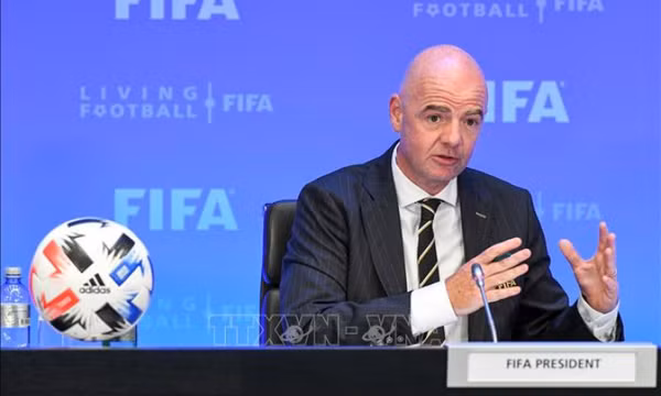 FIFA điều chỉnh quy định thi đấu đối với đội tuyển bóng đá Nga