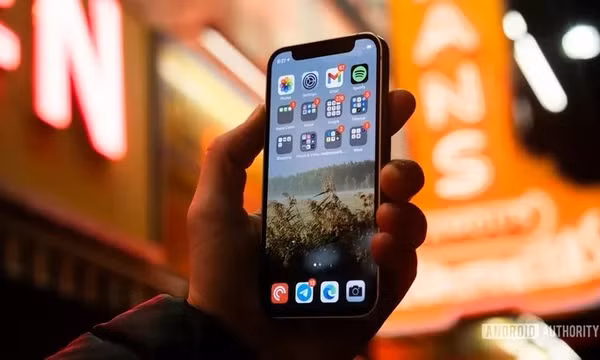 iOS và Android: Hệ điều hành nào quản lý RAM tốt hơn?