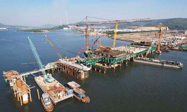 Thi công cầu Cửa lục 3: Quyết tâm hoàn thành các hạng mục chính trong năm 2021