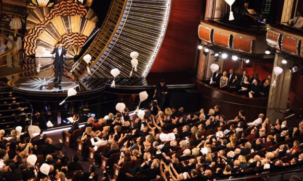 Dự lễ trao giải Oscars 2022 không bắt buộc phải trình chứng nhận tiêm ngừa Covid-19