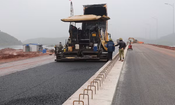 Quyết tâm hoàn thành cao tốc Vân Đồn - Tiên Yên trong tháng 3
