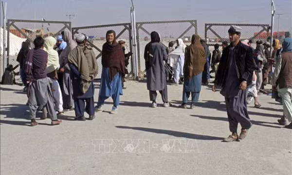Pakistan-Afghanistan mở lại biên giới