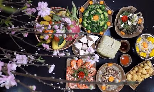 Cảnh giác món ăn khoái khẩu ngày Tết là "khắc tinh" của sức khỏe