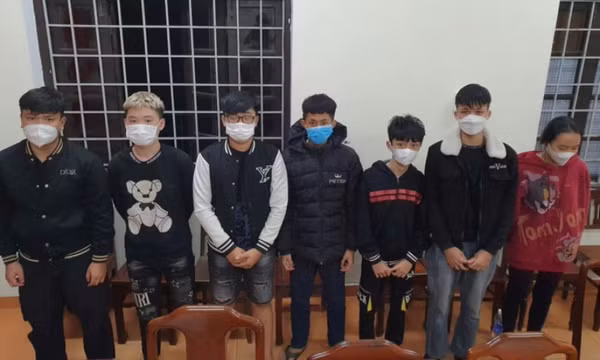 Ghen tuông, nam thanh niên rủ nhóm bạn đến đánh "tình địch" đa chấn thương