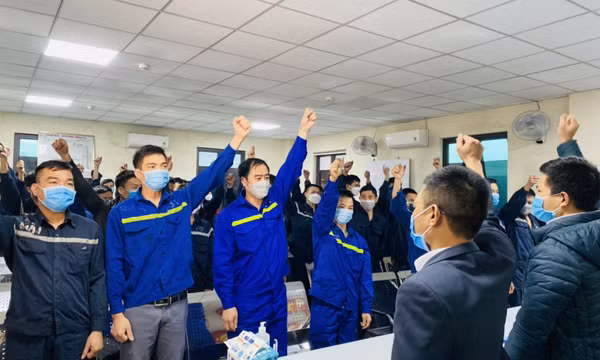 Khí thế sản xuất than đầu xuân mới