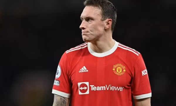 Thương vụ Phil Jones - Watford ngã ngũ