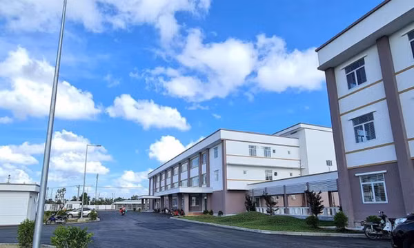 Phó Giám đốc bệnh viện ở Cà Mau tử vong khi trực Tết
