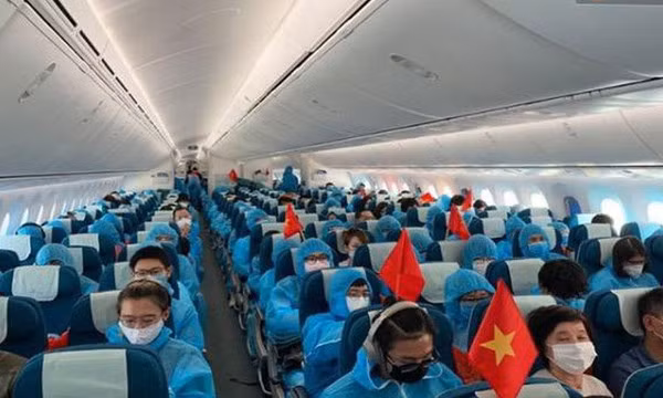 Tạo điều kiện để công dân Việt Nam nhập cảnh về nước