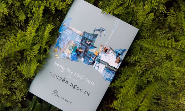 'Hong tay khói lạnh' - tâm thái thời COVID-19 qua những trang tản văn