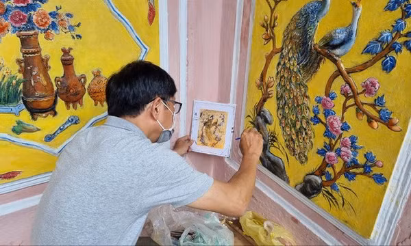Phục dựng 12 bức tranh cổ ở Hội An: Níu giữ hồn xưa qua từng nét màu
