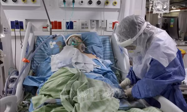 WHO kêu gọi các nước không dỡ bỏ vội vàng toàn bộ biện pháp chống dịch COVID-19