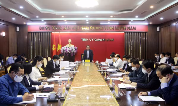 Quảng Ninh là điểm sáng, điển hình về phòng, chống dịch và thực hiện “mục tiêu kép”