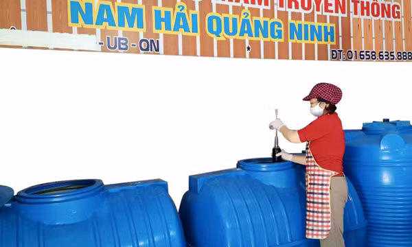 Nước mắm truyền thống Nam Hải