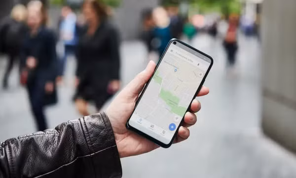 Nếu không tạm dừng tính năng này, Google sẽ theo dõi vị trí của bạn mọi lúc