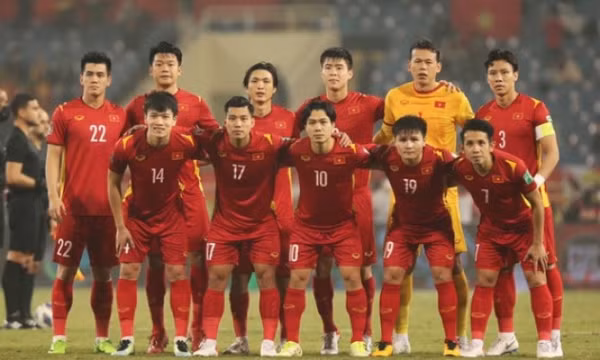ĐT Việt Nam bật bãi khỏi top 100 của BXH FIFA
