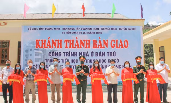 “Bà đỡ” cho vùng khó 