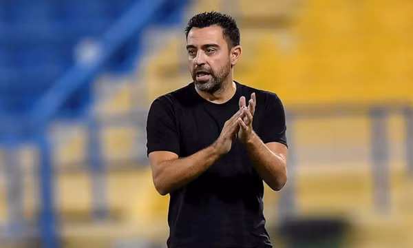 Xavi trở thành HLV Barca