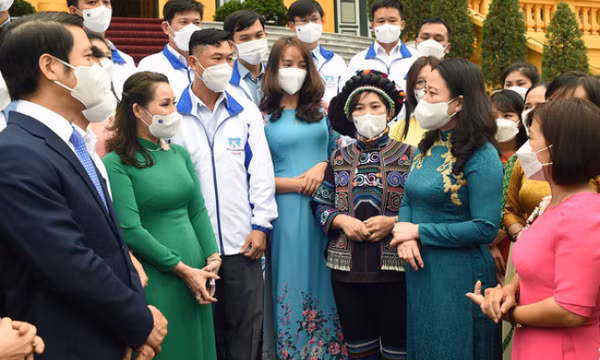 Phó chủ tịch nước: 'Cả xã hội luôn nâng niu, trân trọng nhà giáo'