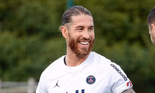 Mất niềm tin, PSG tàn nhẫn với Ramos