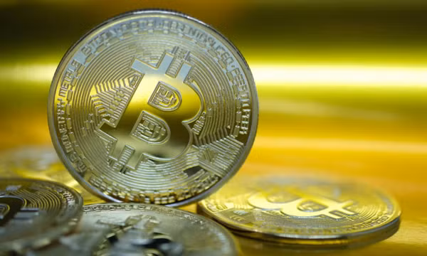 Giá Bitcoin vọt lên kỷ lục mới mọi thời đại, vượt đỉnh tháng 10