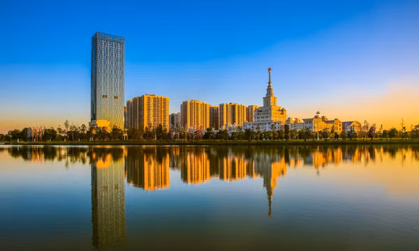 Bí quyết đầu tư “một mũi tên trúng hai đích” của các phụ huynh đất Cảng   