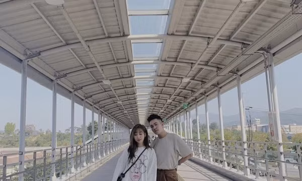 Đi tàu Cát Linh - Hà Đông, nhớ các chuyến du lịch nước ngoài