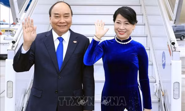 Chủ tịch nước Nguyễn Xuân Phúc lên đường thăm chính thức LB Nga