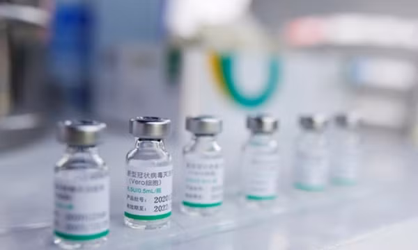 Trung Quốc công bố vaccine ngừa COVID-19 dạng hít qua đường miệng