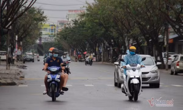 Covid-19 tăng cao trong cộng đồng, nhiều tỉnh dừng các dịch vụ giải trí