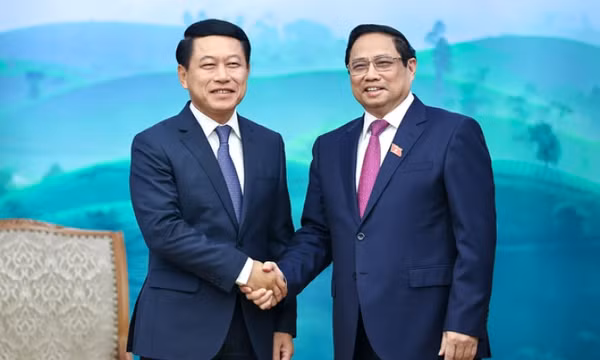 Thủ tướng Phạm Minh Chính tiếp Phó Thủ tướng, Bộ trưởng Bộ Ngoại giao Lào