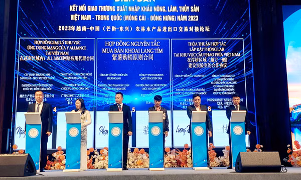 Ký kết 21 thỏa thuận, hợp đồng KT tại Diễn đàn kết nối giao thương XNK nông lâm thủy sản Việt-Trung