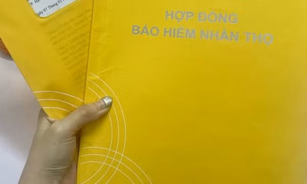 Cấm ngân hàng bán bảo hiểm liên kết đầu tư kèm khoản vay