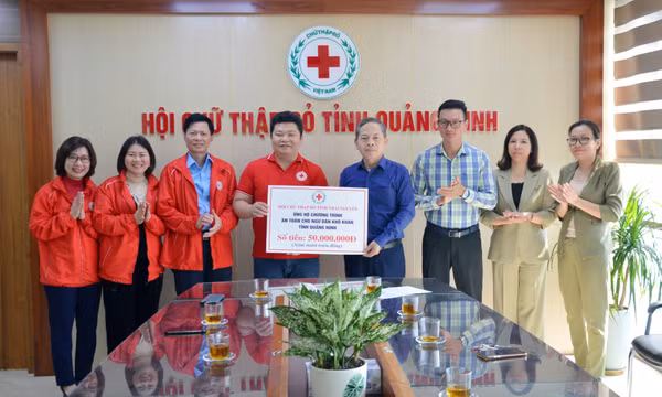 Tiếp nhận hỗ trợ chương trình An toàn cho ngư dân khó khăn năm 2023