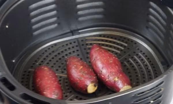 3 cách nướng khoai lang không cần than củi