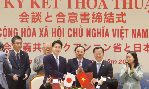 Tỉnh Quảng Ninh (Việt Nam) và tỉnh Hokkaido (Nhật Bản) hội đàm và ký kết thoả thuận hợp tác