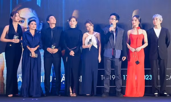 Hoa hậu Lương Thùy Linh đóng phim điện ảnh